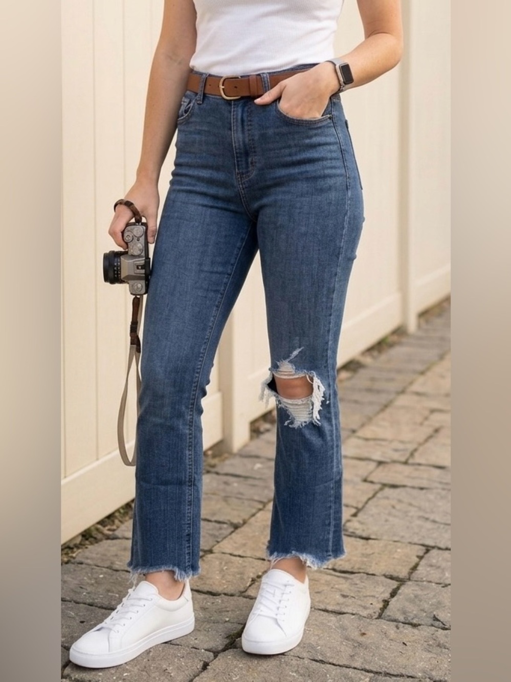 BDG Urban Outfitters Kick Glare High Rise Cropped Jeans Size 24
